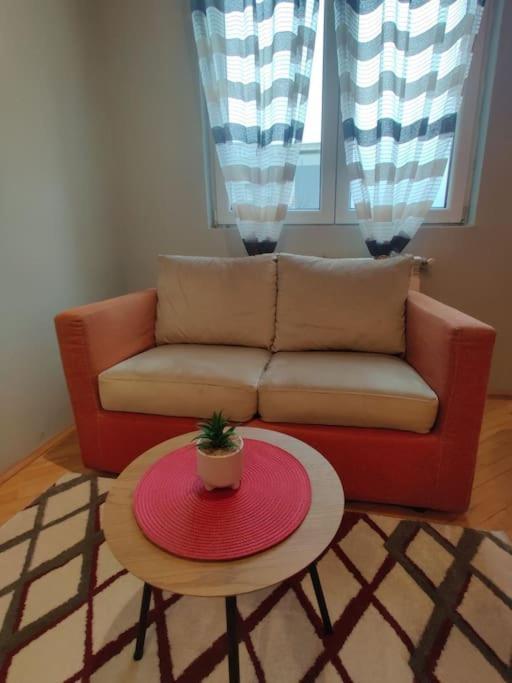 Ds'S Cosy Apartment Скопие Екстериор снимка